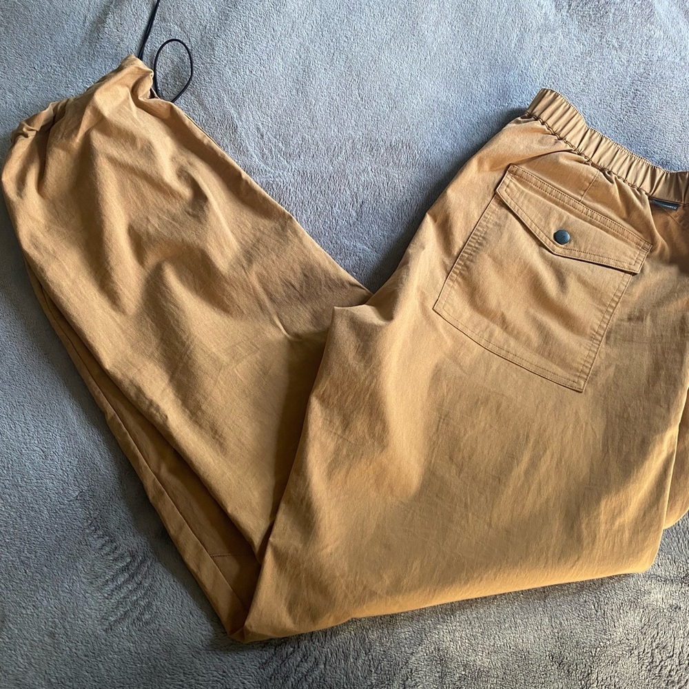 Toad & Co Men's Boundless Pants.